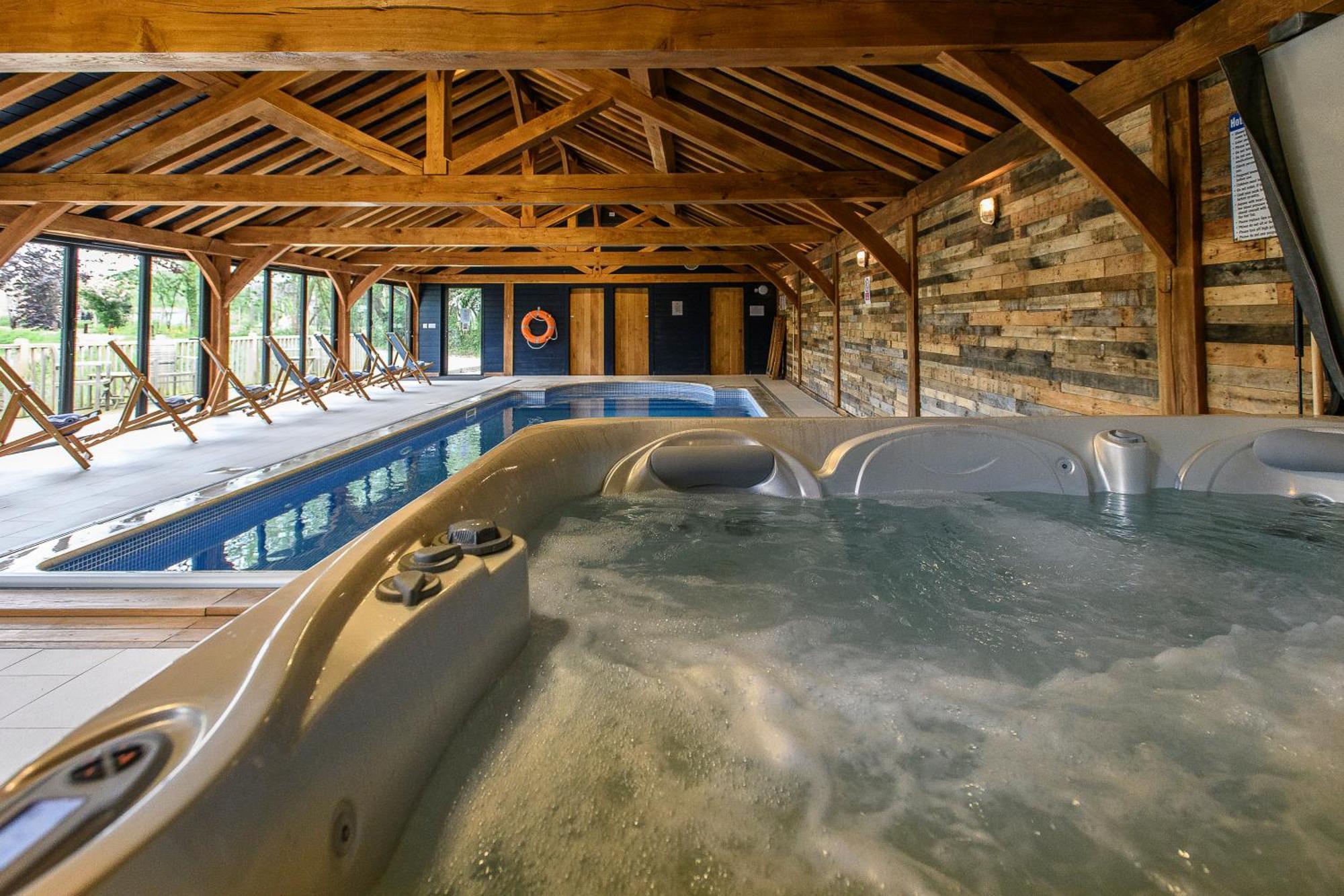 Вилла Vineyard Oast Sleeps 25 Wavehorne Экстерьер фото